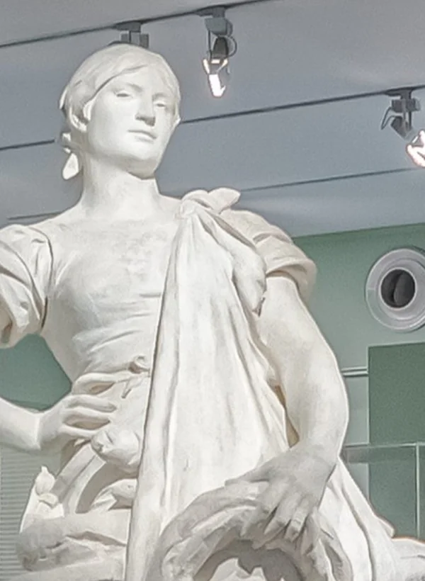 Zoom haute d&eacute;finition gigapixel sur les textures d'une sculpture en milieu mus&eacute;al
